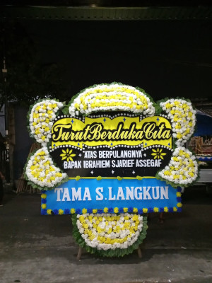 Papan Bunga Duka di Kei Kecil